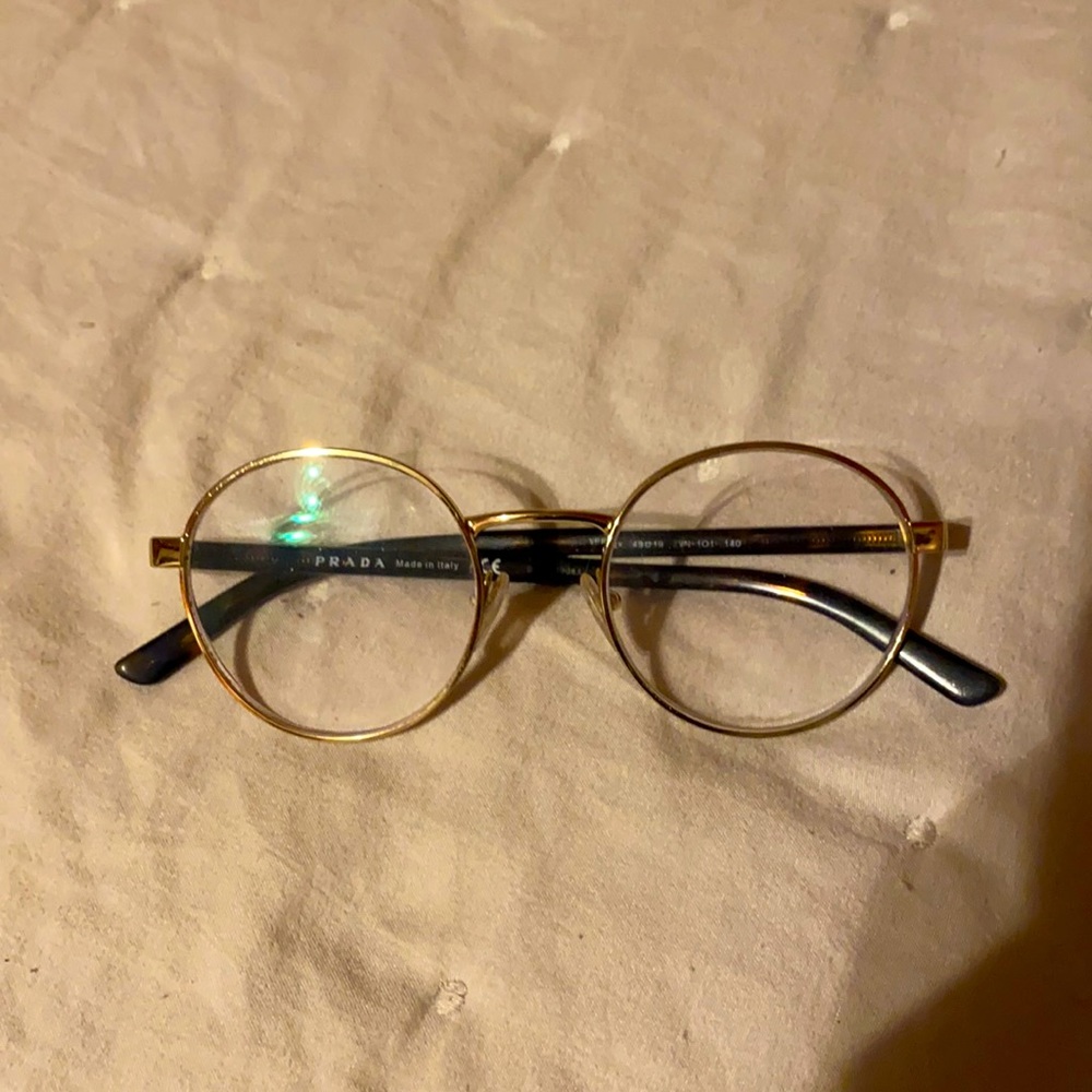Cute Prada round glasses